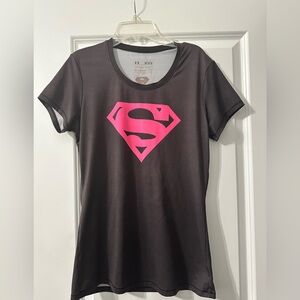 Under armour women's heat gear fitted Super Woman tee M